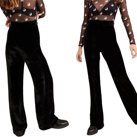 SLEEPING WITH JACQUES x FREE PEOPLE Dinner Party Wide-Leg Velvet Pants - Picture 2 of 13
